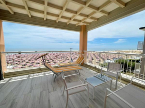 SEAFRONT Lovely penthouse flat with pool